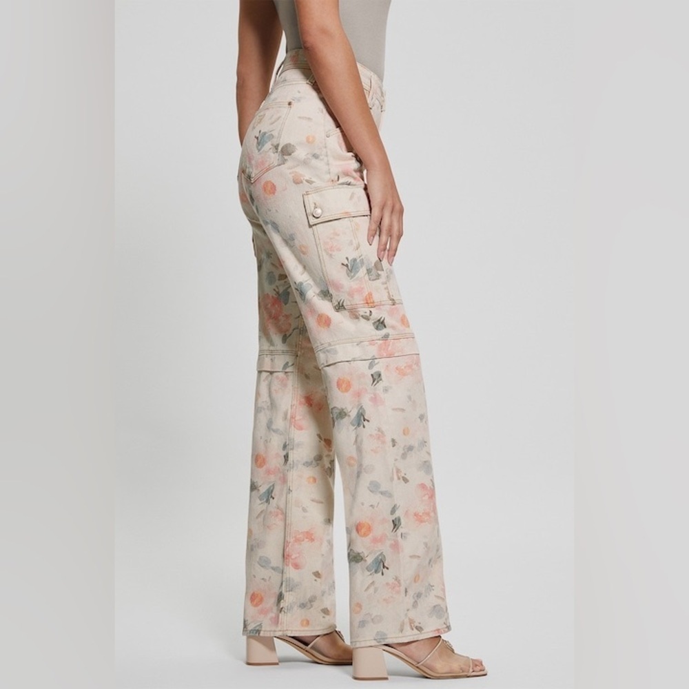 New Guess Straight jeans with floral print, Peach, Light blue, Cream SZ 24